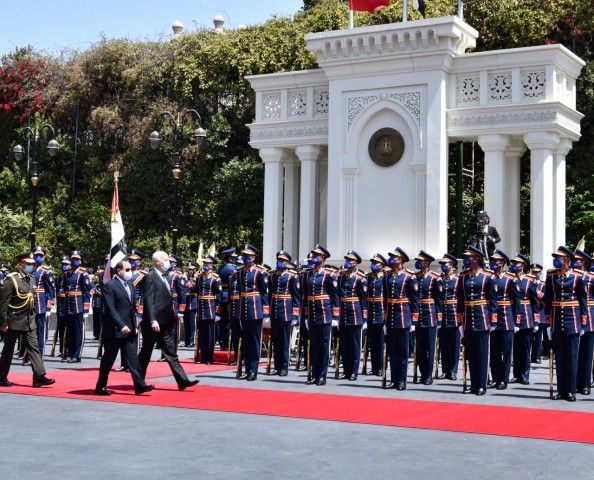 مراسم استقبال رسمية لرئيس تونس بالقاهرة