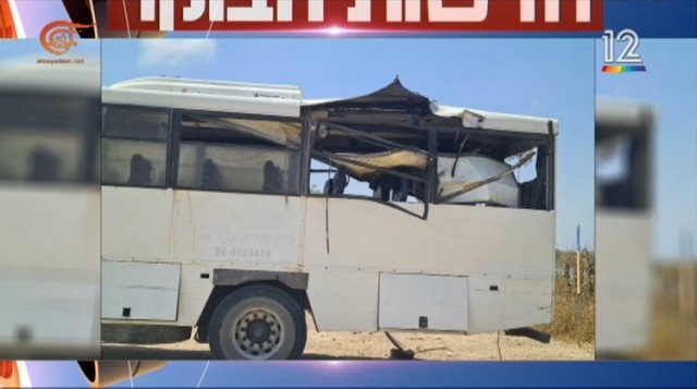 شاحنة جنود الاحتلال بعد قصفها