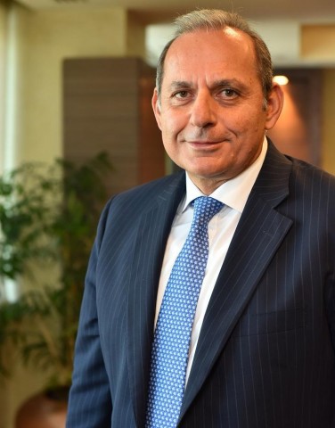 هشام عكاشة رئيس البنك الاهلي المصري