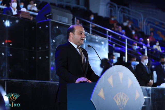  إيهاب أمين  ورئيس اللجنة العليا المنظمة لكأس العالم للجمباز الفني