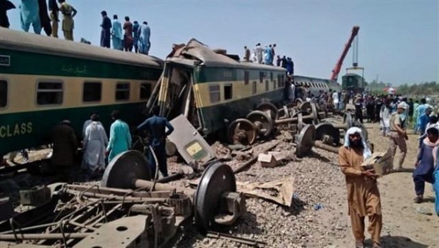 حادث قطار باكستان