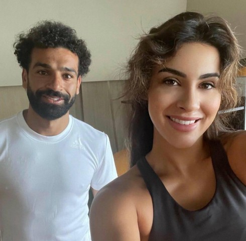 دينا أوبال مع محمد صلاح 