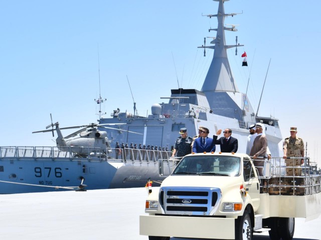 الرئيس السيسي خلال افتتاح قاعدة 3 يوليو