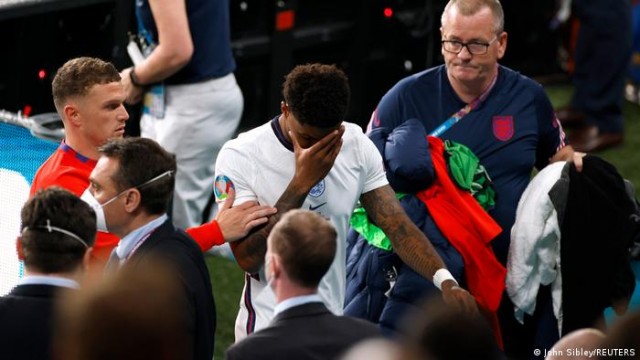 حزن راشفورد بعد خسارة انجلترا لبطولة يورو 2020