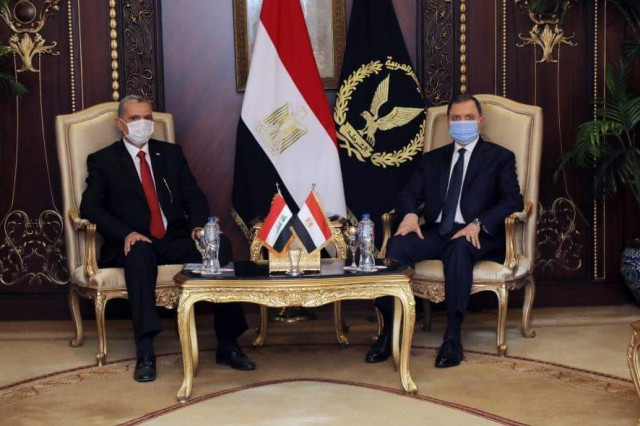 وزير الداخلية مع نظيره العراقي