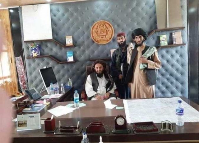 سيطرة طالبان على القصر الرئاسي بأفغانستان