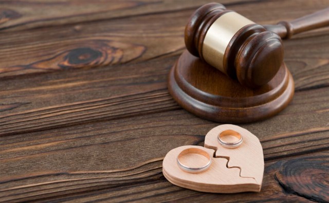 الحالات التي يقع فيها الطلاق 
