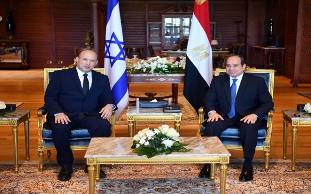 الرئيس السيسي ورئيس وزراء إسرائيل