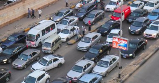 كثافات مرورية بشوارع القاهرة 