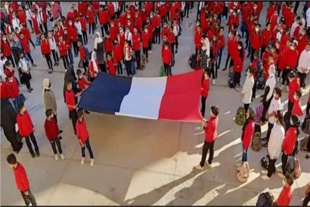 رفع علم فرنسا بالخطأ فى دمياط 