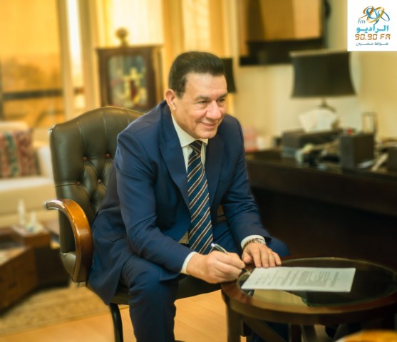 مدحت شلبى