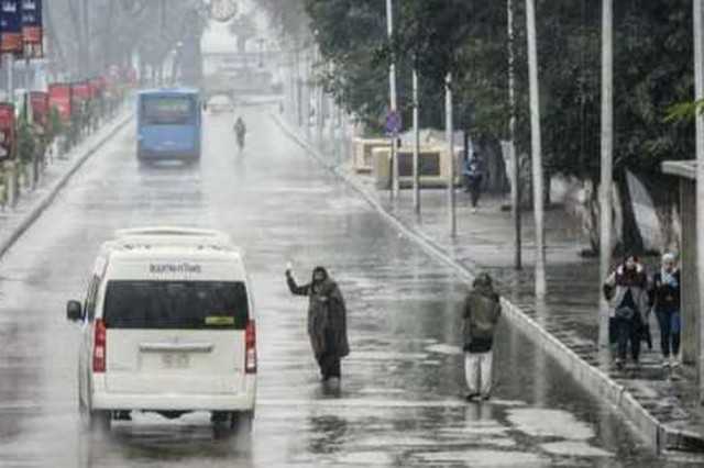بسبب الطقس السيئ...تعطيل العمل بالمصالح الحكومية والمدارس غدا بالإسكندرية