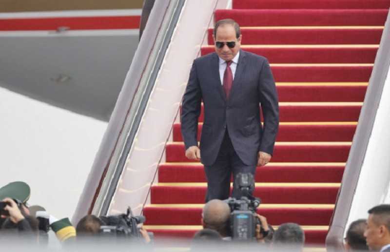 الرئيس السيسي يعود إلى أرض الوطن بعد زيارة سلطنة عمان ومملكة البحرين