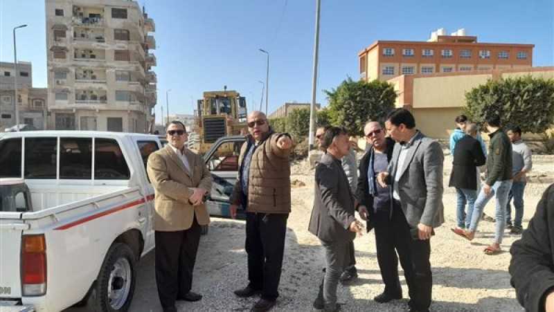 نائب محافظ شمال سيناء يشدد على سرعة الانتهاء من المحاور بالعريش