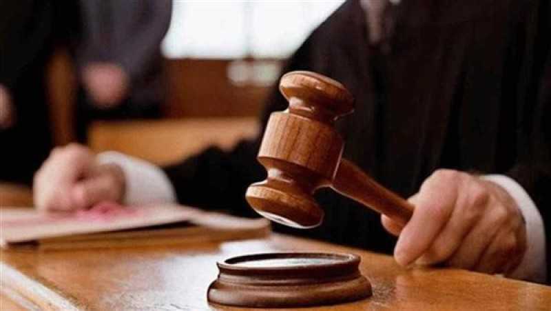 إخلاء سبيل 4 متهمين بالانضمام لجماعة إرهابية وسط تدابير احترازية