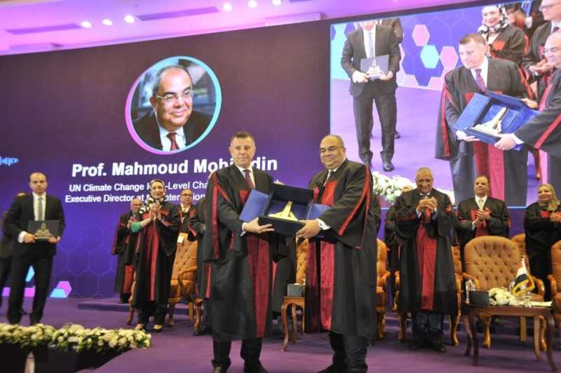 جامعة عين شمس تمنح الدكتوراه الفخرية للدكتور محمود محيي الدين كخامس شخصية دولية تحصل على هذا التكريم في تاريخ الجامعة
