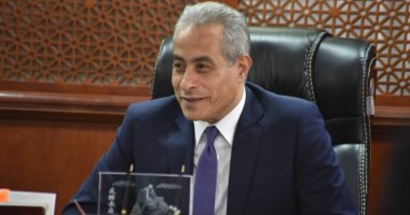 حسن شحاته وزير العمل