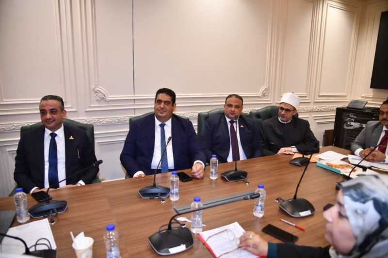 بعد تدخل التمامي والصديق بحضور ممثلي الحكومة لجنة الشؤون الدينية بمجلس الشيوخ توافق على ترميم مسجد ”دياب مبروك” بدمياط.. وطرح المشروع في مناقصة خلال نوفمبر 2026